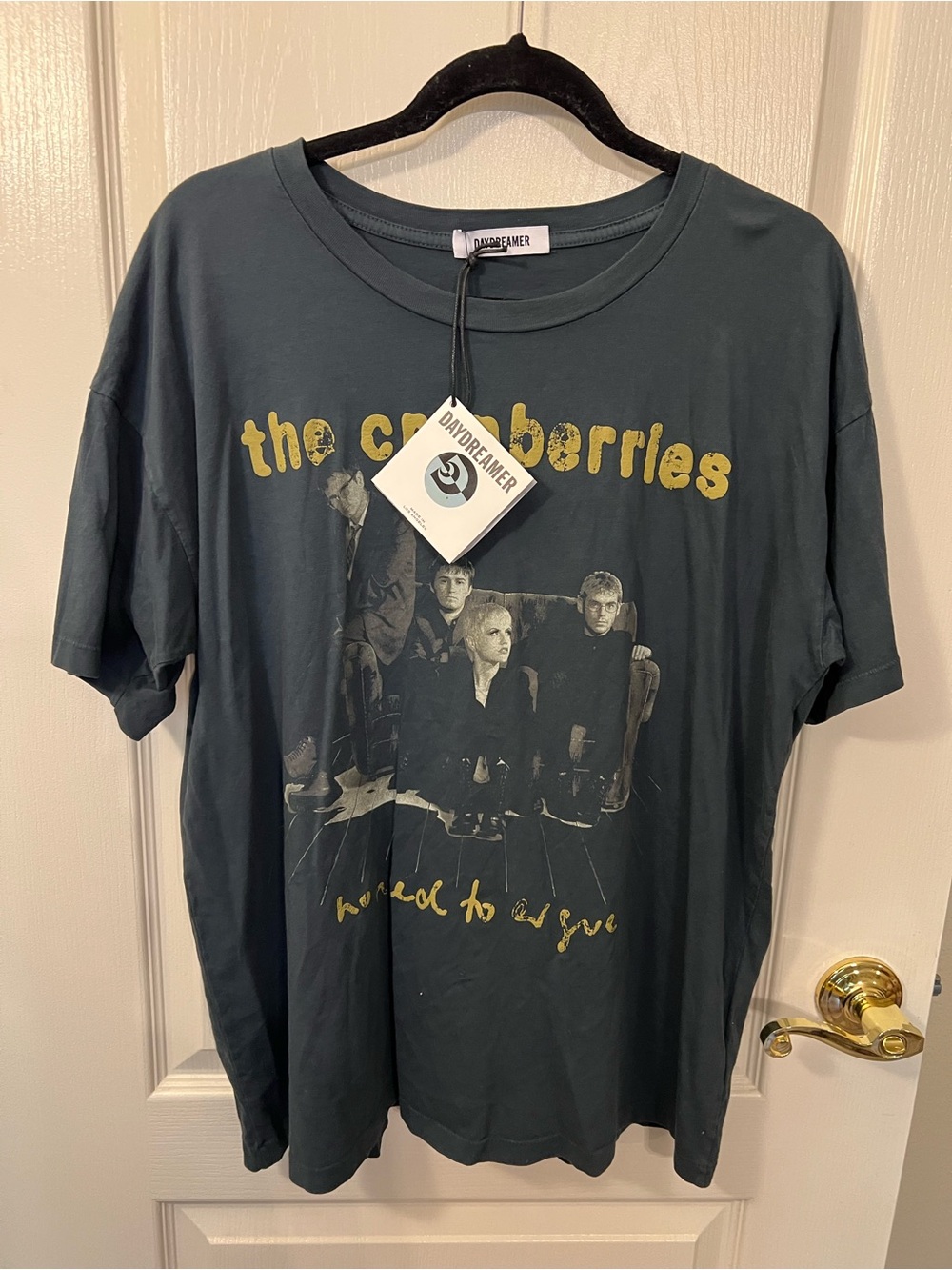 Daydreamer The Cranberries No Need To Argue Short Sleeve Tee Black NWT Size M